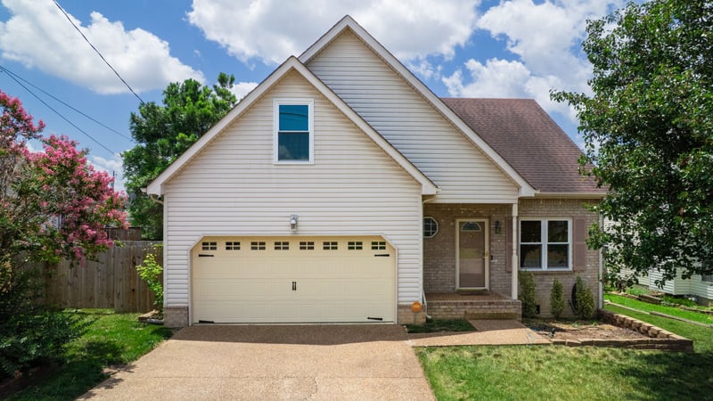 5328 Sunnyvale Dr, Antioch, TN 37013