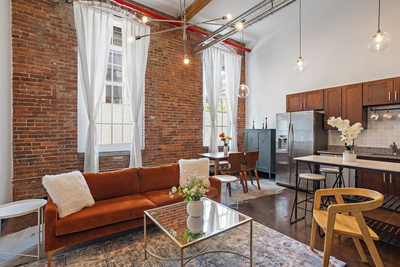 1350 Rosa L Parks Blvd #255, Nashville, TN 37208