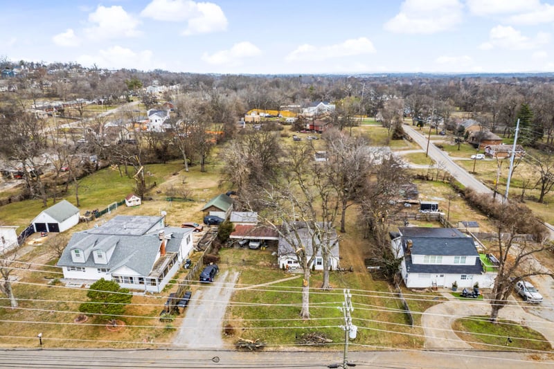 737 Saunders Ct, Nashville, TN 37216