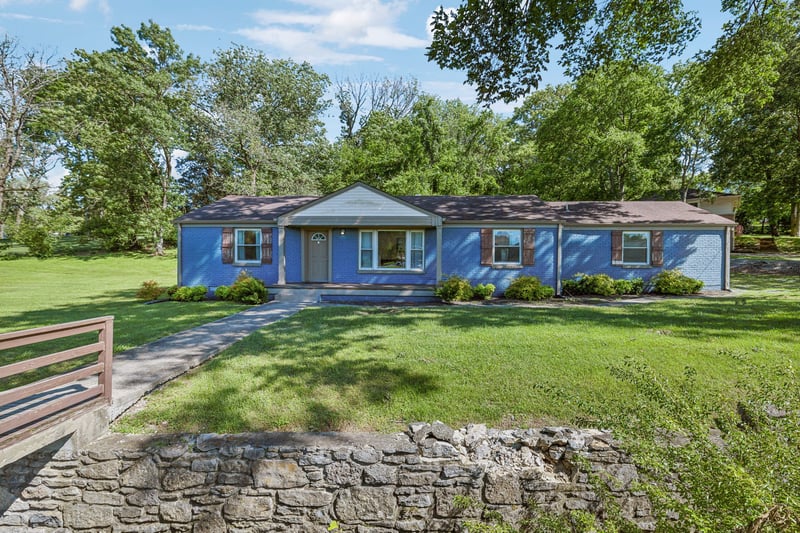 1201 S Graycroft Ave, Madison, TN 37115