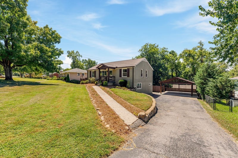 629 Watsonwood Dr, Nashville, TN 37211