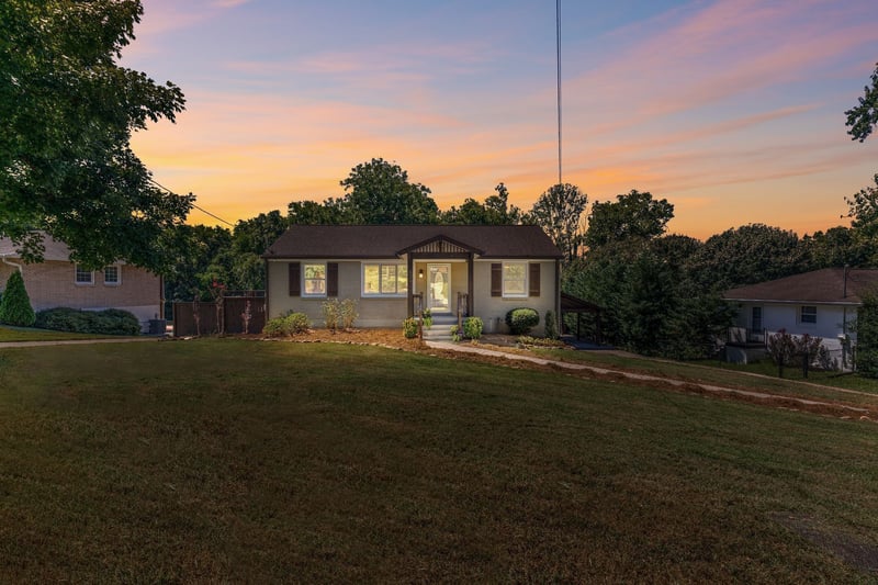 629 Watsonwood Dr, Nashville, TN 37211