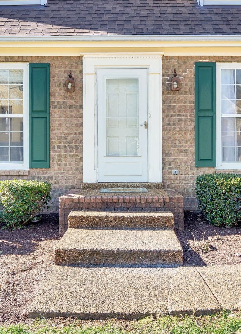 1138 Summerville Cir, Thompsons Station, TN 37179