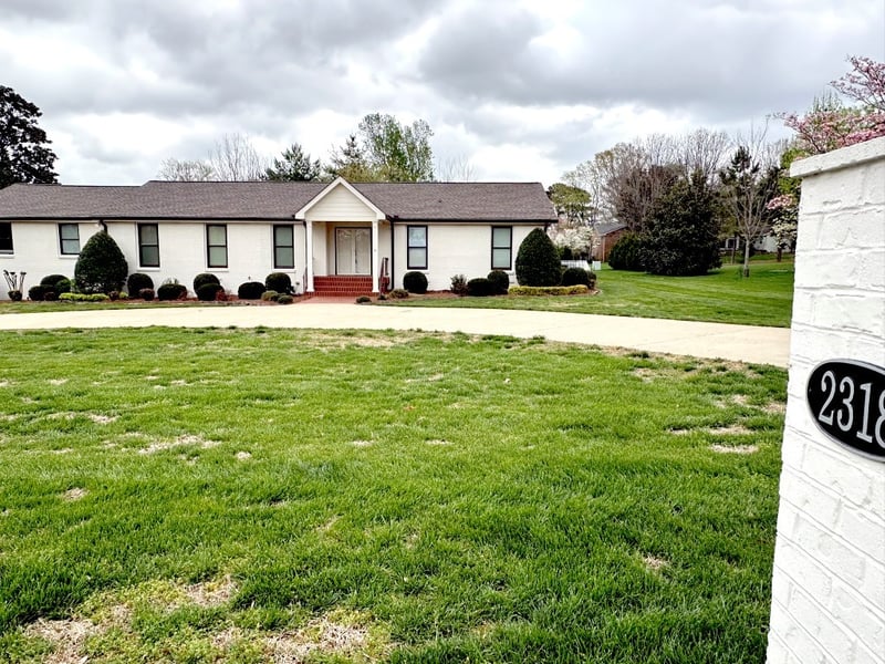 2318 Riverview Dr, Murfreesboro, TN 37129