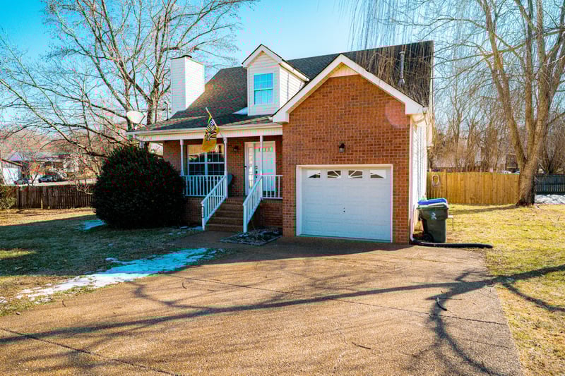 102 N Aztec Dr, White House, TN 37188