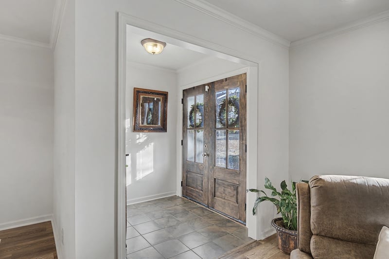 215 Plantation Ct, Nashville, TN 37221