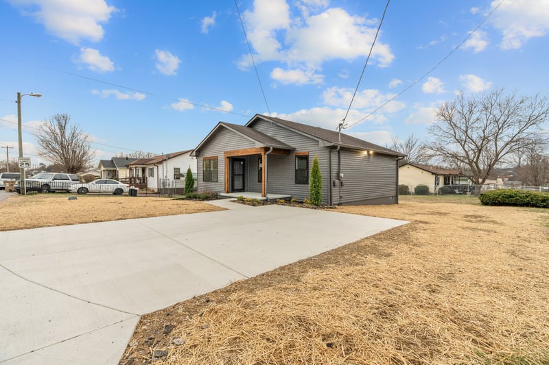 3341 Moorewood Dr, Nashville, TN 37207