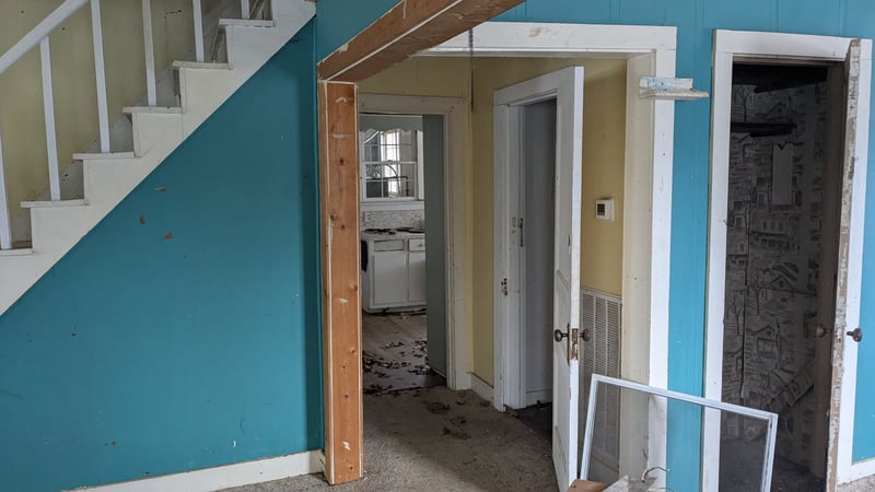 215 Robertson Ln, Castalian Springs, TN 37031