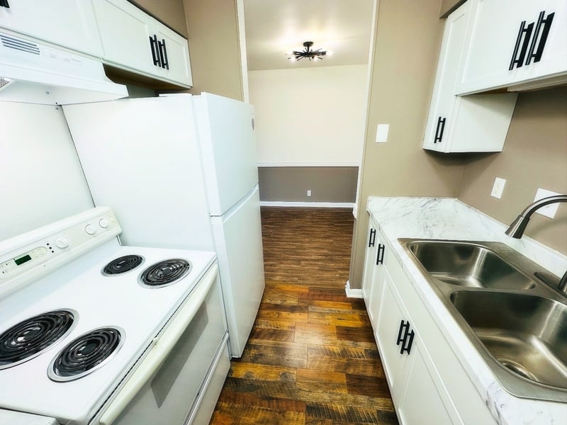 420 Walton Ln #I41, Madison, TN 37115