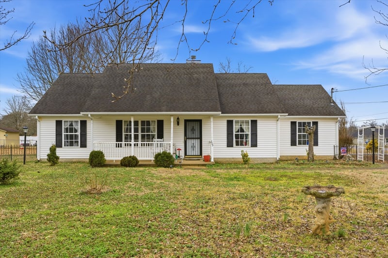 209 Wears Dr, Murfreesboro, TN 37128