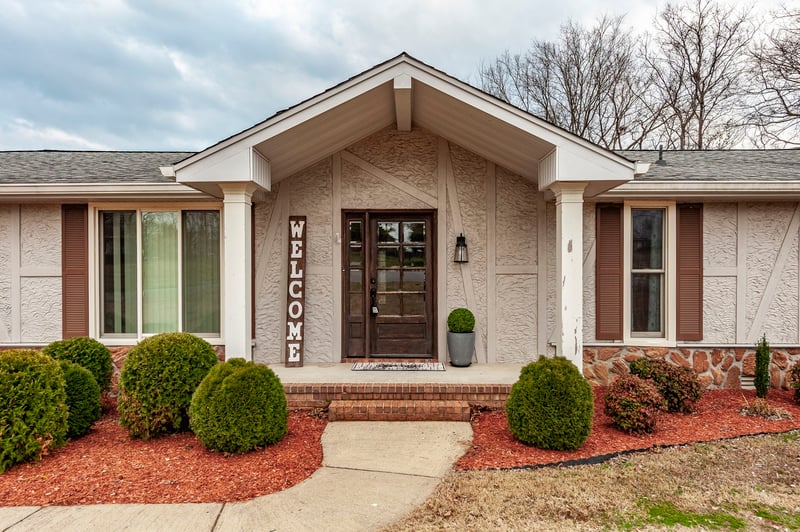 144 Allen Dr, Hendersonville, TN 37075