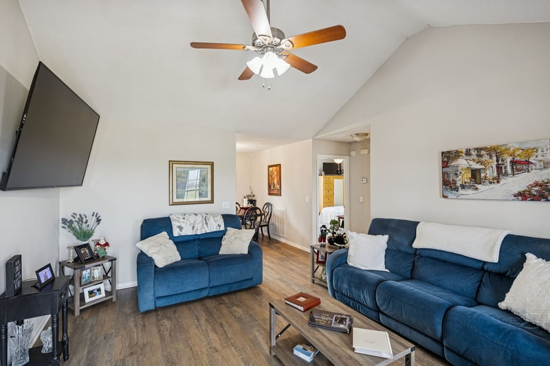 1815 Thompson Rd, Murfreesboro, TN 37128