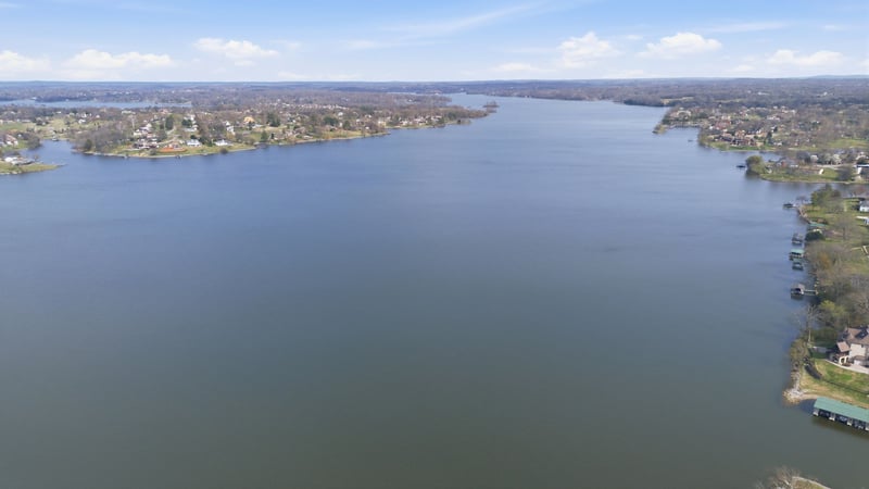 3025 Lakeshore Dr, Old Hickory, TN 37138