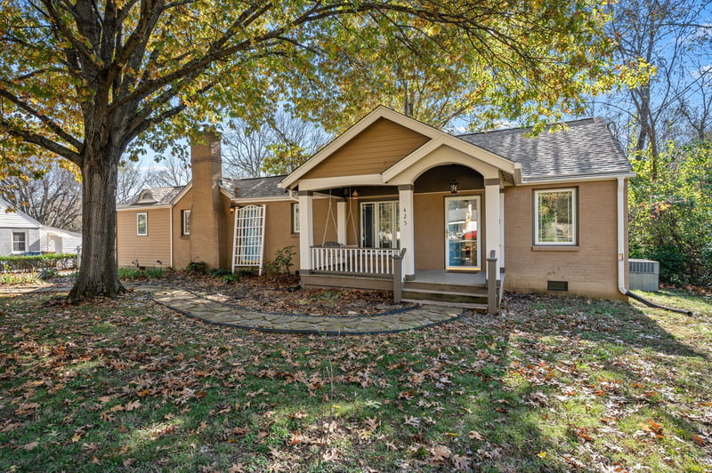 425 Moss Trl, Goodlettsville, TN 37072