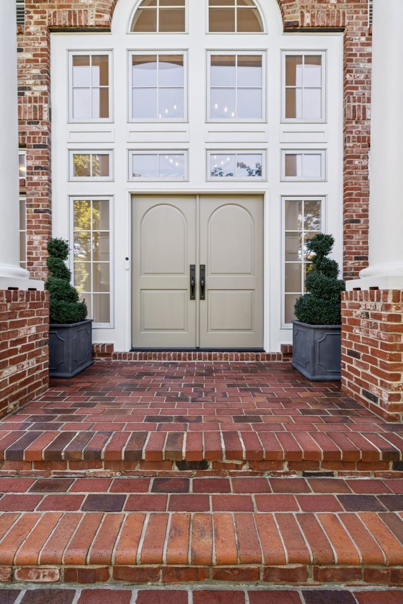 209 Woodford Pl, Nashville, TN 37215