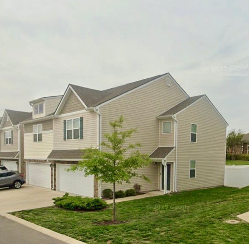 6008 Hillside Ln, Spring Hill, TN 37174