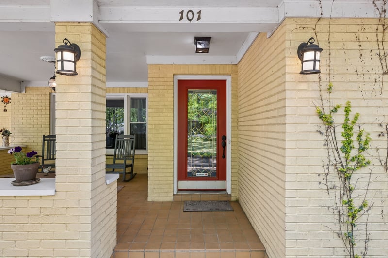 101 W Hills Ter, Dickson, TN 37055