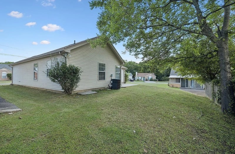 718 Maple Pl, Nashville, TN 37216