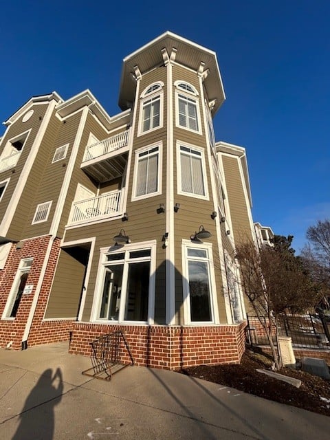 7009 Lenox Village Dr, Nashville, TN 37211