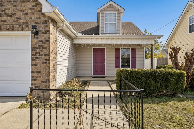 157 Howard Woody Dr, La Vergne, TN 37086