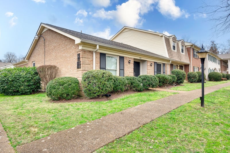 8300 Sawyer Brown Rd #H301, Nashville, TN 37221
