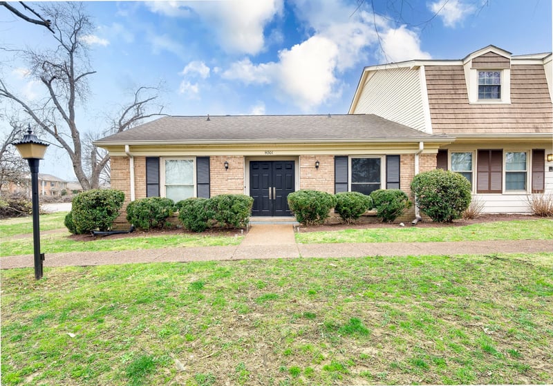 8300 Sawyer Brown Rd #H301, Nashville, TN 37221