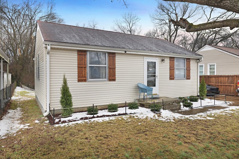 5805 Couch Dr, Nashville, TN 37209