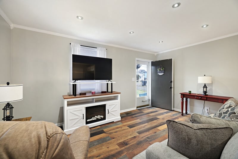 5805 Couch Dr, Nashville, TN 37209