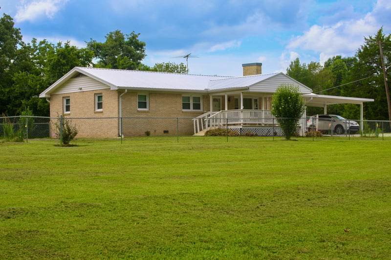 2025 Linda Ln, Cumberland Furnace, TN 37051