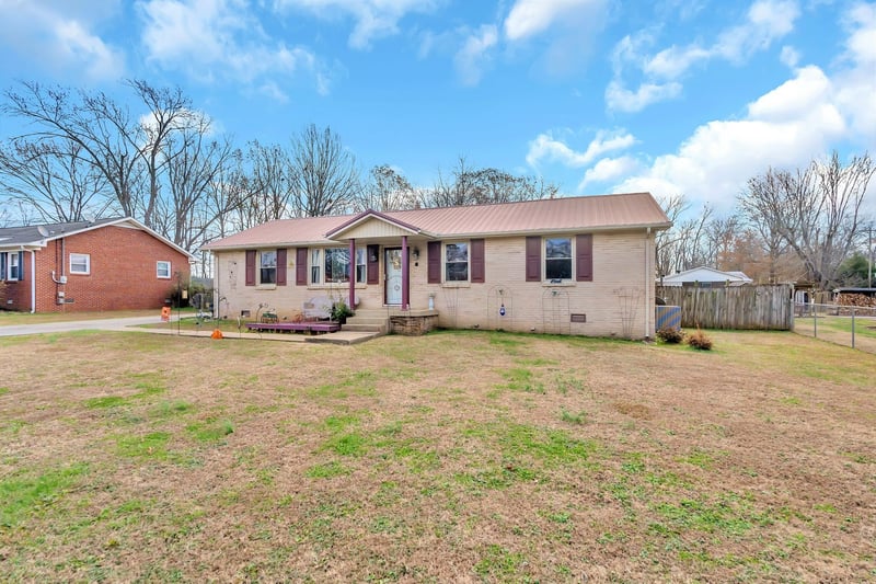 6810 Longview Dr, Murfreesboro, TN 37129