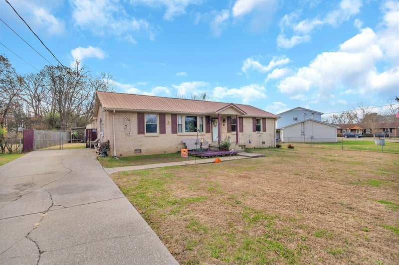 6810 Longview Dr, Murfreesboro, TN 37129