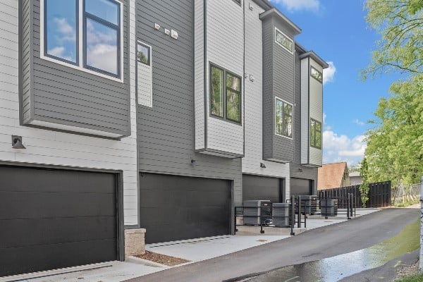 1268 3rd Ave, Nashville, TN 37210