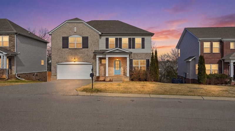 1042 Solomon Ln, Spring Hill, TN 37174