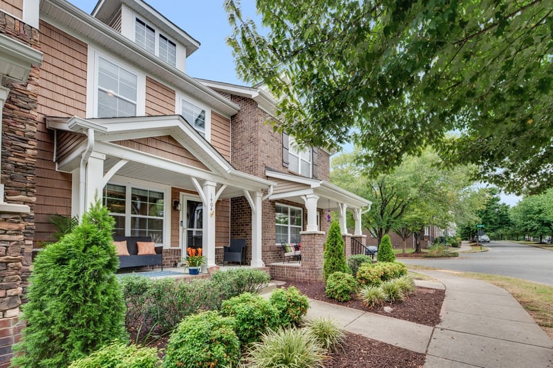 1404 Riverbrook Dr, Hermitage, TN 37076