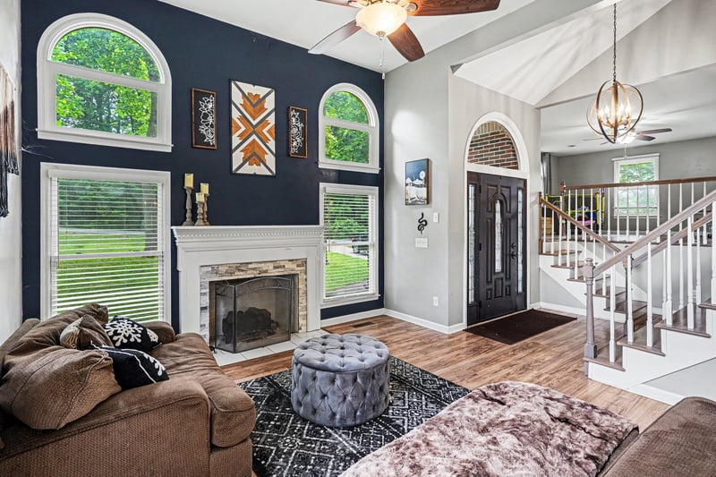 2202 Woodmont Dr, Springfield, TN 37172