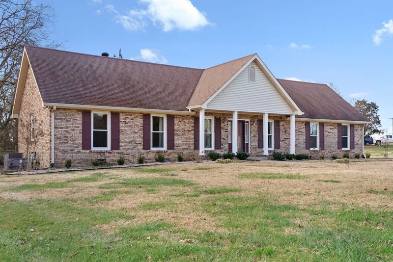 290 Andrew Jackson Dr, Clarksville, TN 37043