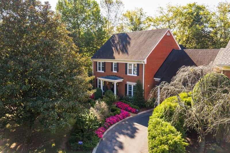 6326 Chickering Woods Dr, Nashville, TN 37215