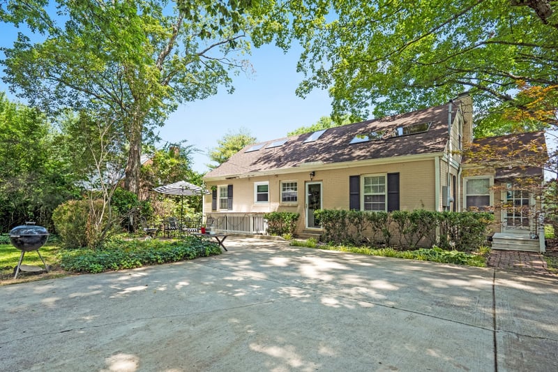 4207 Belmont Park Ter, Nashville, TN 37215