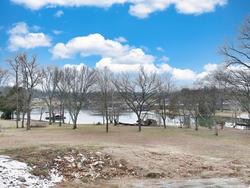 220 Bluegrass Dr, Hendersonville, TN 37075