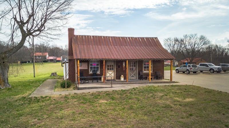 1650 Highway 31 , Goodlettsville, TN 37072