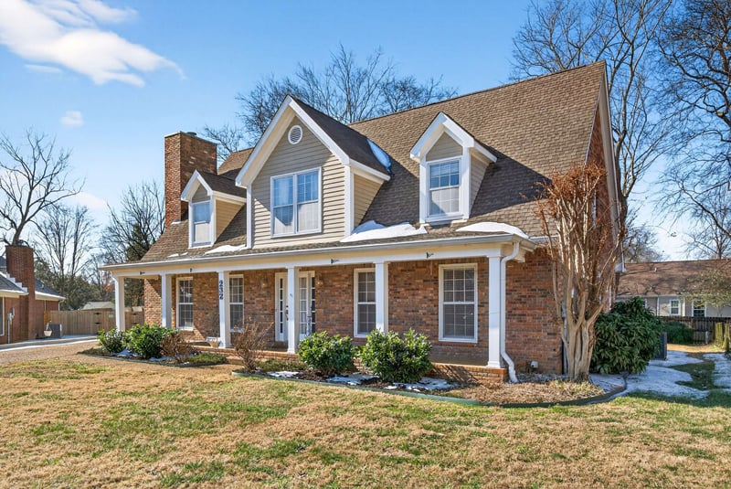 232 Pebble Glen Dr, Franklin, TN 37064