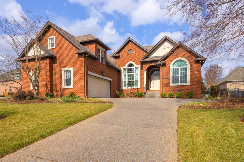 104 Stoneway , Hendersonville, TN 37075