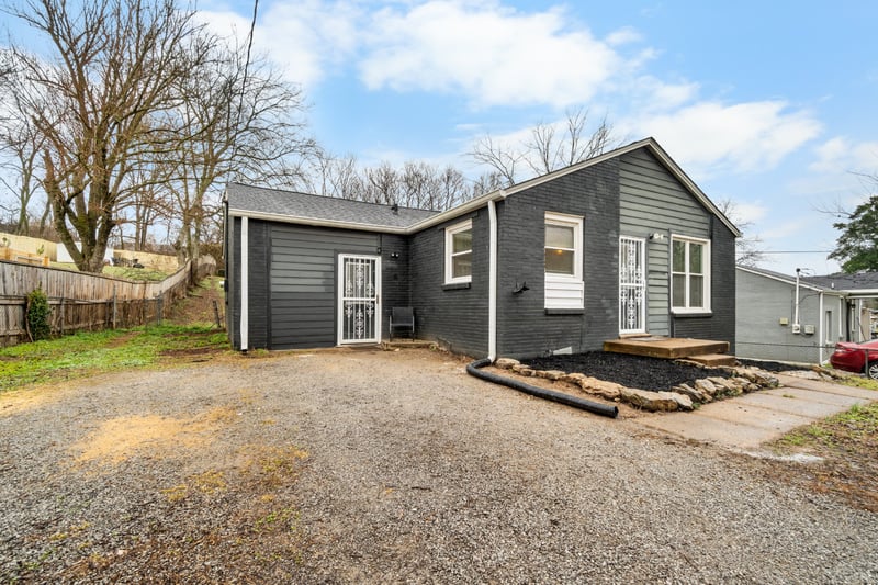 1467 Snell Blvd, Nashville, TN 37218