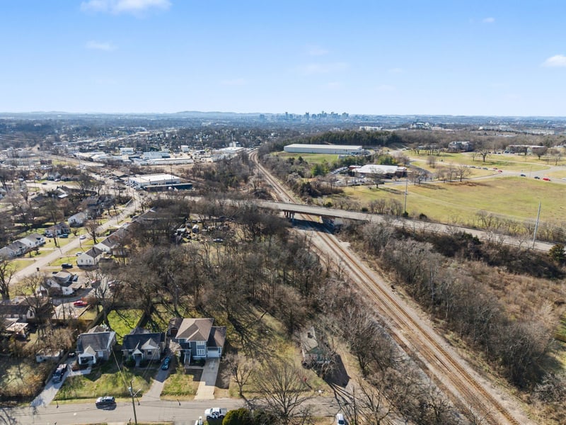 716 Gillock St, Nashville, TN 37216