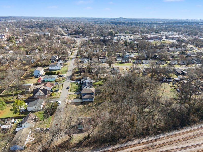 716 Gillock St, Nashville, TN 37216