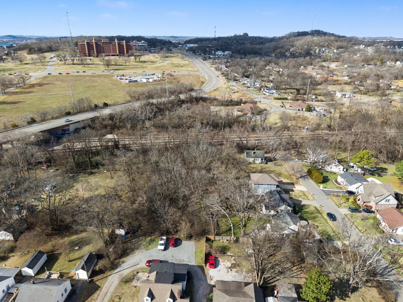 716 Gillock St, Nashville, TN 37216