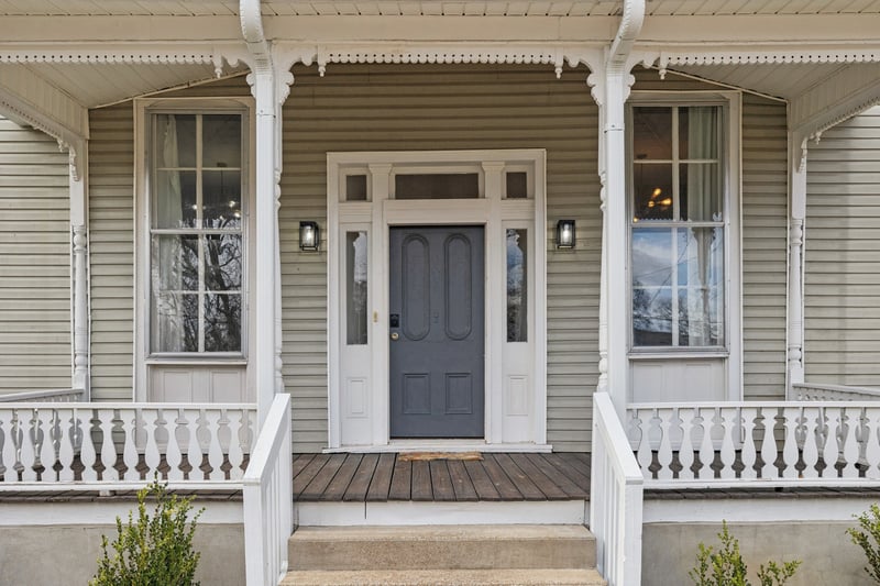 1010 S High St, Columbia, TN 38401