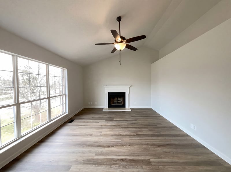 101 Newport Ln, Hendersonville, TN 37075