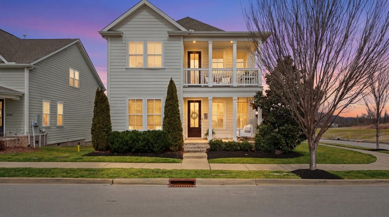 3200 Vinemont Dr, Thompsons Station, TN 37179