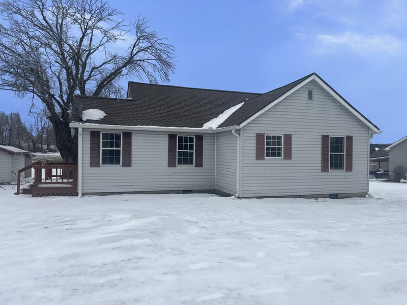 255 Oakdale Rd, Westmoreland, TN 37186